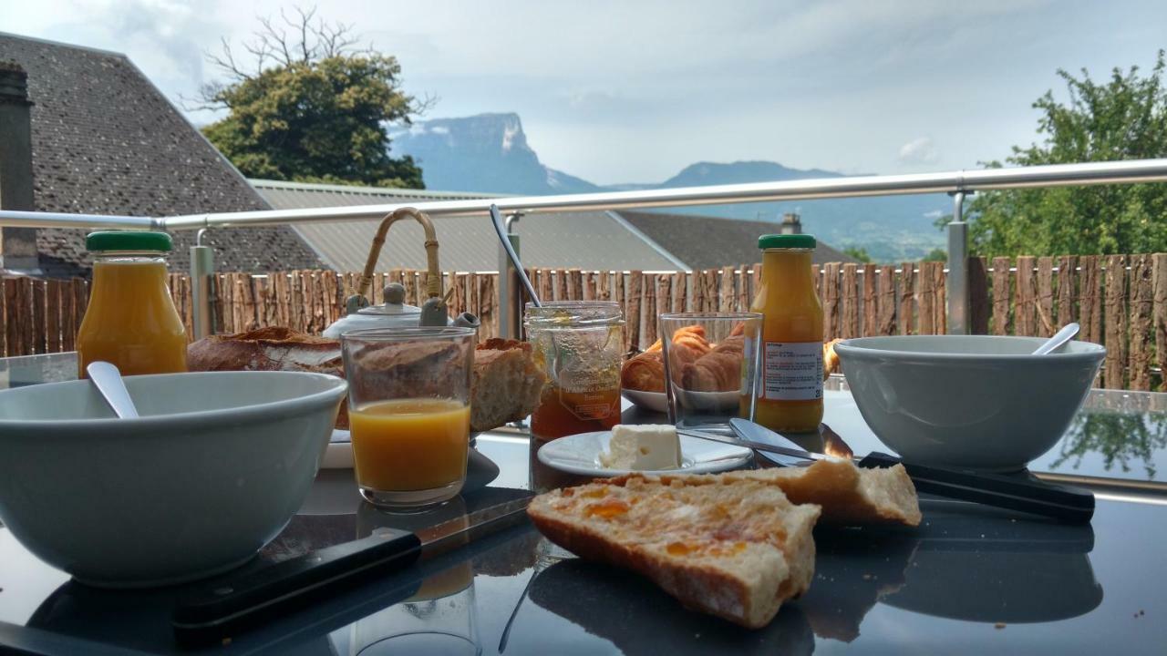 Gite Clair, Spacieux Et Cosy Avec Vue Sur Le Massif De La Chartreuse Apartment Sainte-Helene-du-Lac ภายนอก รูปภาพ